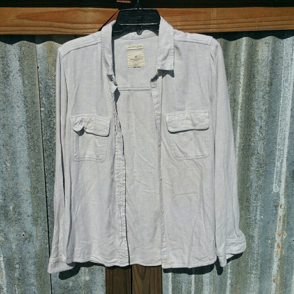 American Eagle Outfitters Tops - Ahh-maizingly soft American Eagle Shirt L